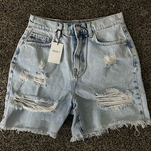 F21 baggy vintage style shorts